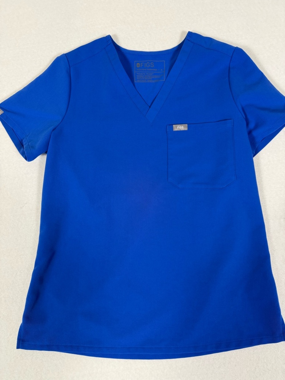 FIGS Women’s Catarina One Pocket Scrub Top Royal Blue Size Small - Picture 2 of 6